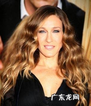 三角形脸型适合的发型,三角形脸适合什么发型图片