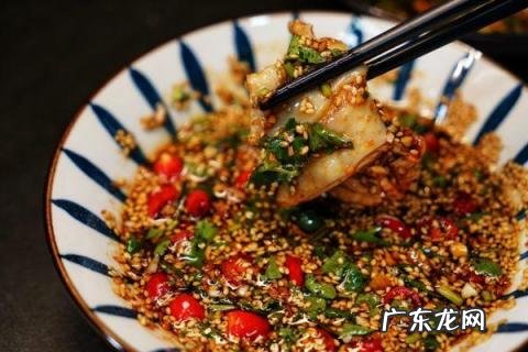 白斩鸡用什么蘸料最好吃,白斩鸡用什么调料蘸着好