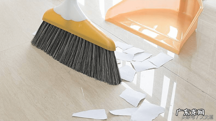 办公室扫把放哪里风水最好 扫把放在什么地方风水最好啊