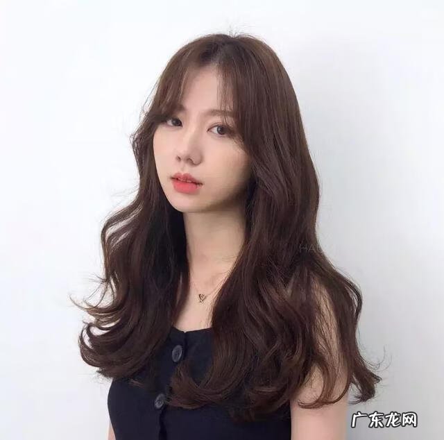 大圆脸适合的发型图片 减龄 大圆脸适合的发型图片