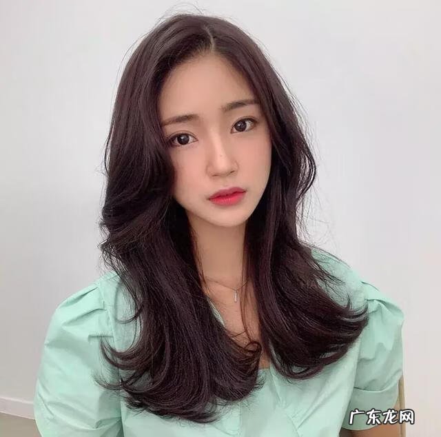 大圆脸适合的发型图片 减龄 大圆脸适合的发型图片