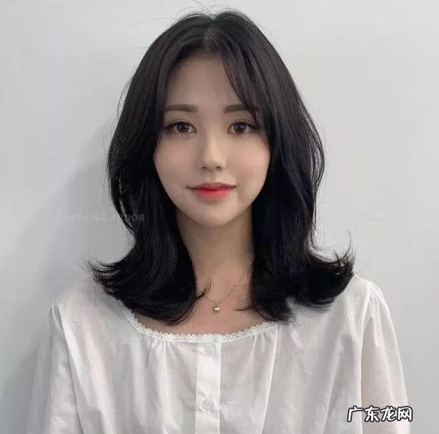 大圆脸适合的发型图片 减龄 大圆脸适合的发型图片