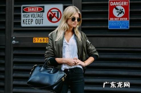 每到换季时分泌物增多,季节在轮换