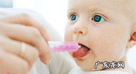 宝宝发烧的物理降温最佳方法 婴儿发烧物理降温的方法