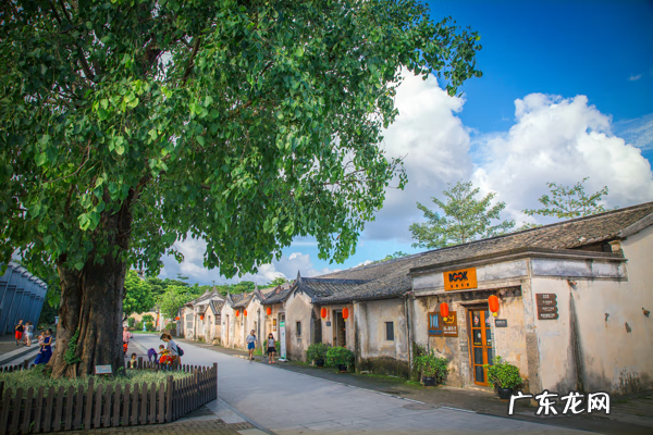 儿童房需要床头柜吗 小孩床头柜上面放什么好