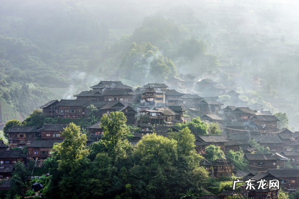 儿童房需要床头柜吗 小孩床头柜上面放什么好