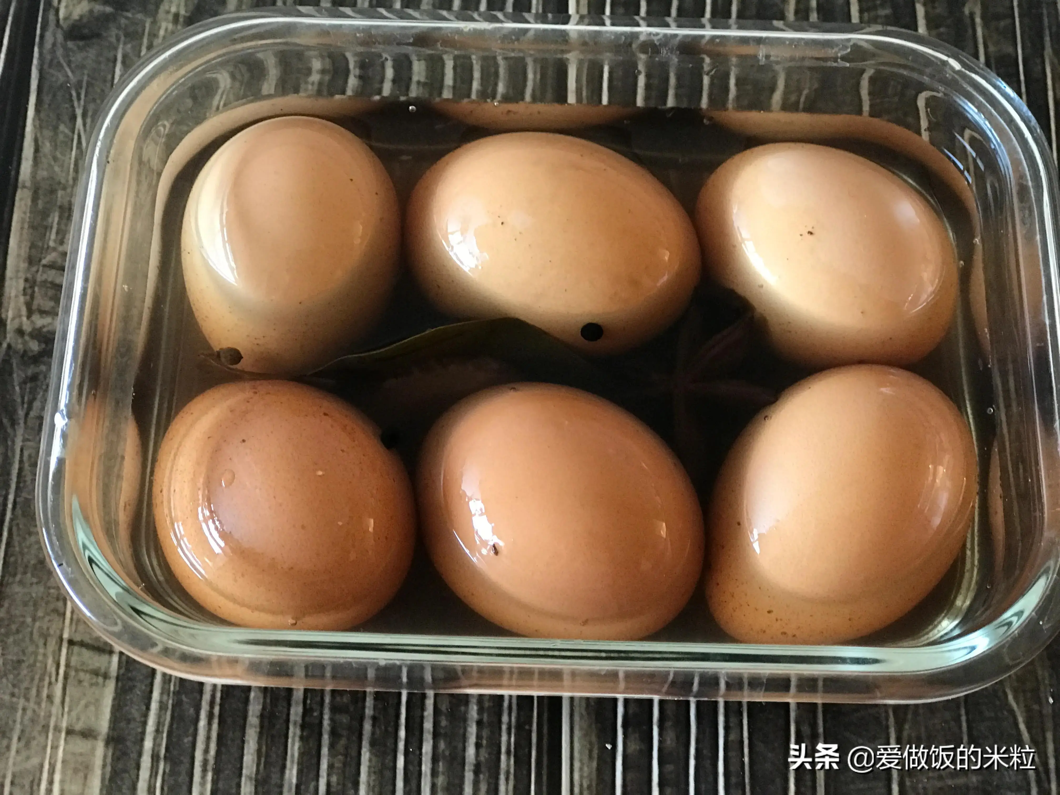 腌咸鸡蛋怎么腌好吃出油?教师节祝福语 腌咸鸡蛋的正确方法?