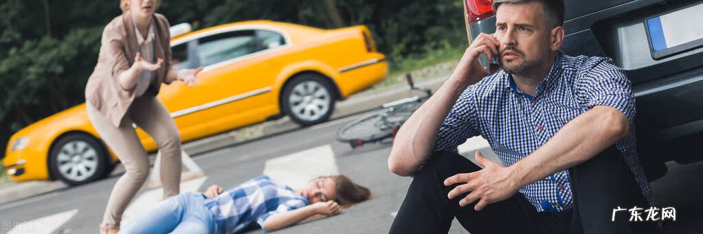 男人右眼皮跳的寓意 右眼皮跳是什么预兆男是好事吗