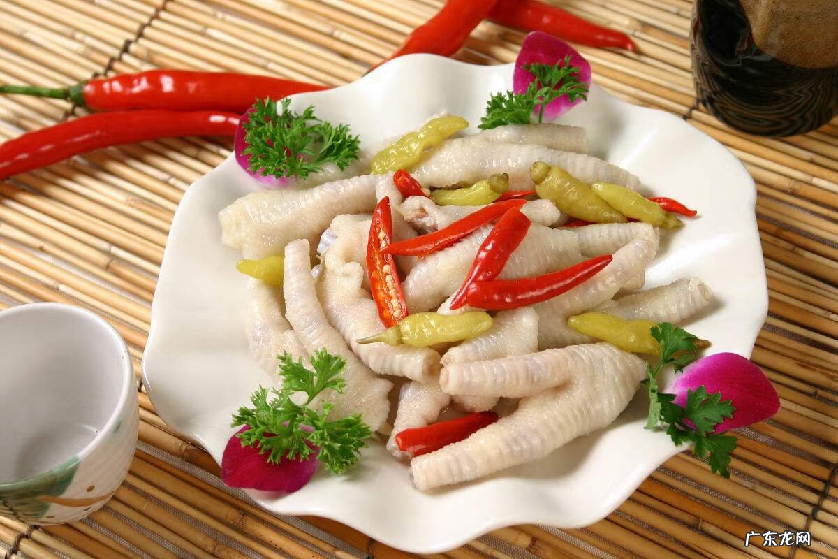 孕期可以吃泡椒鸡爪子吗 孕妇可以吃泡椒鸡爪不