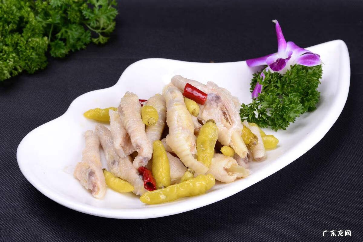 孕期可以吃泡椒鸡爪子吗 孕妇可以吃泡椒鸡爪不