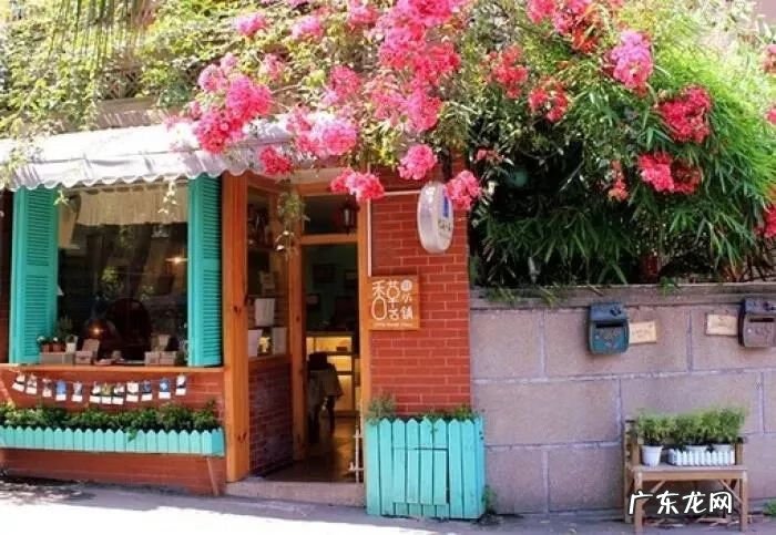 八月最适合去哪些地方旅游 八月份适合去哪里旅游