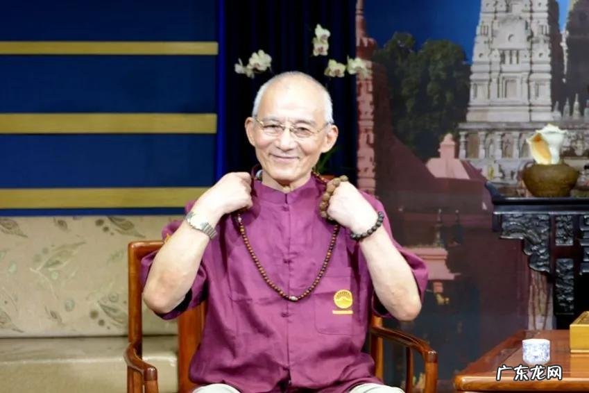 “济公活佛”88岁游本昌养生秘诀:4个习惯,身心康健