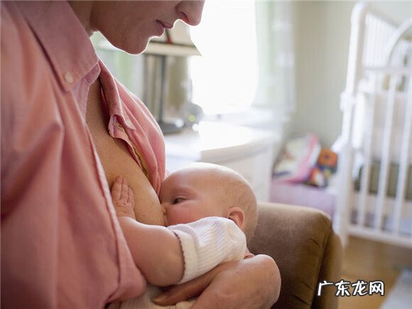 宝宝奶癣是怎么引起的 宝宝长奶癣了怎么办
