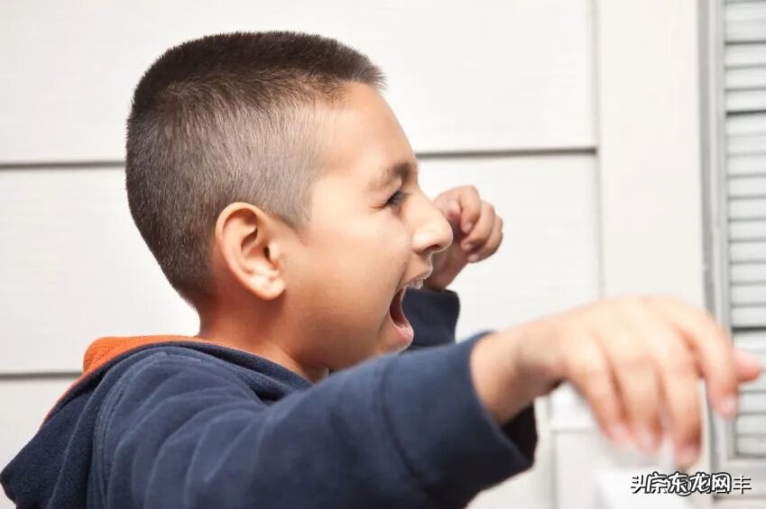 抽多动症是怎么引起的 治疗抽动症