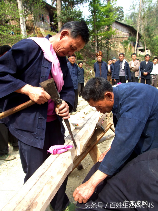 卧狮回头风水 卧狮形风水图片