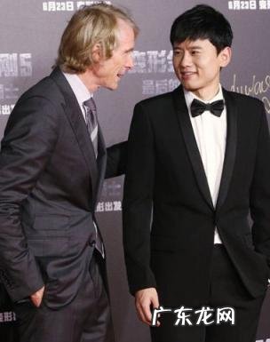 张杰纹理烫发型图片,张杰发型是什么烫