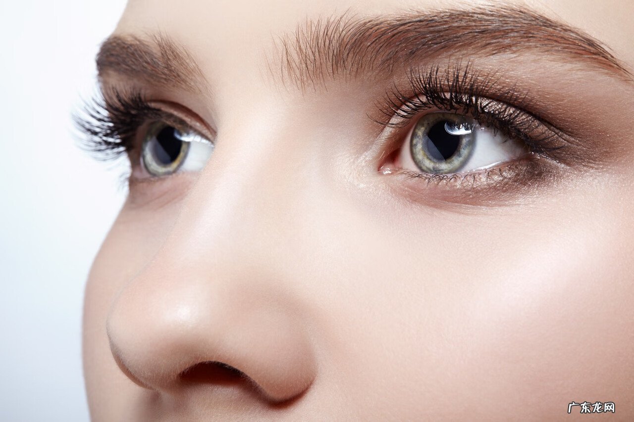 鼻梁上有横纹风水会怎样 鼻梁上有横皱纹图片