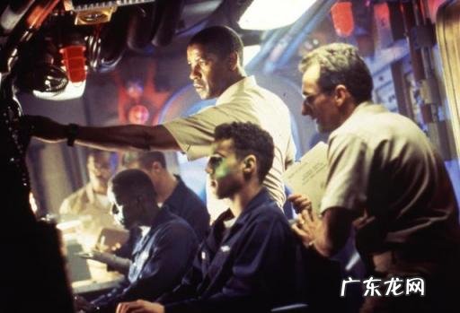 关于潜艇战争的电影大全 关于潜艇战的好看的电影 前十名