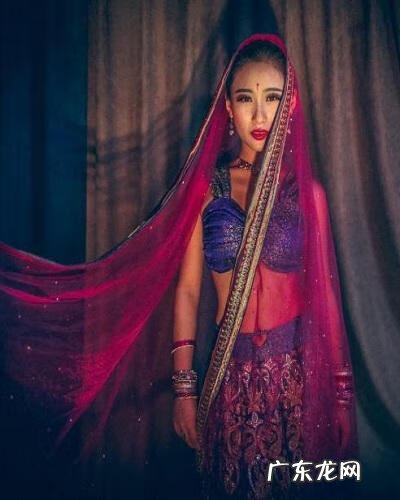 肚皮舞基本动作有哪些 肚皮舞的基本动作图