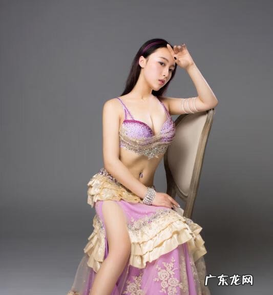 肚皮舞基本动作有哪些 肚皮舞的基本动作图