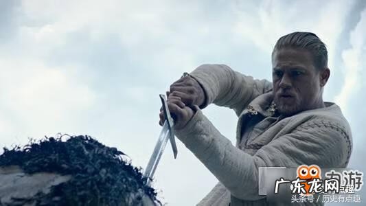 新王加冕是什么 新王加冕什么意思