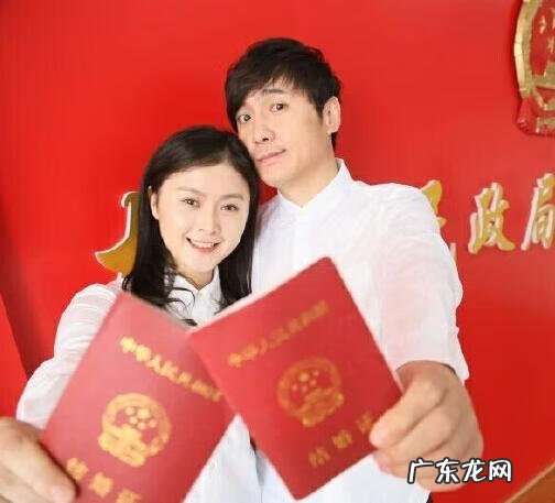 贾玲沈腾晒结婚证 沈腾晒结婚证的电影