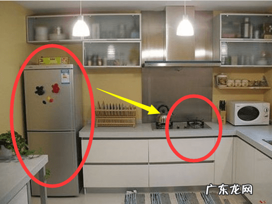 冰箱对着客厅窗户好不好 冰箱对着窗户风水好吗