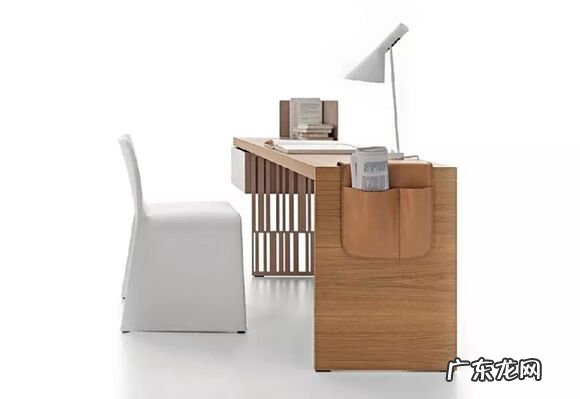 电脑桌面风水讲究 白桌子黑电脑好看吗