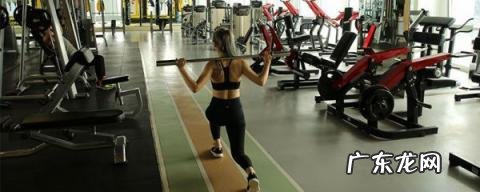 俯身三头臂屈伸动作要领,站姿三头肌臂屈伸