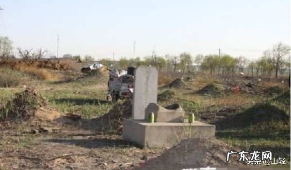 梦见自己家的坟地风水不好 梦见说坟地风水不好