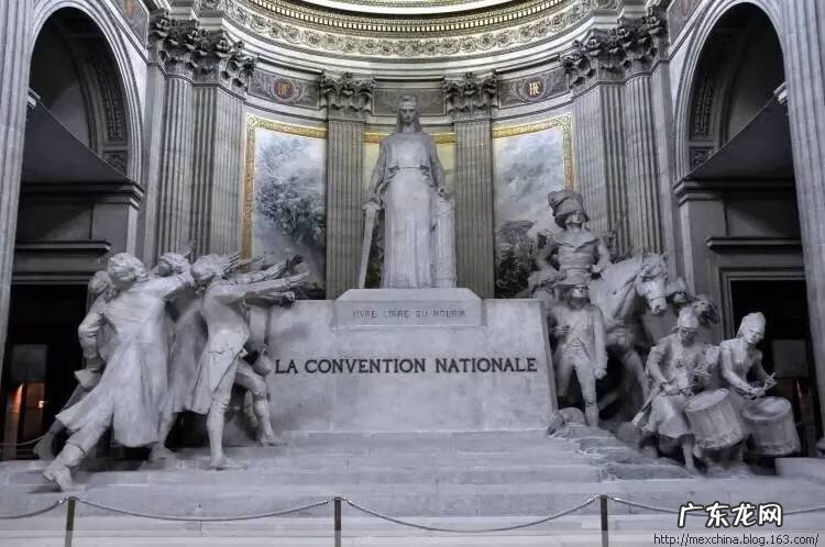 伊利亚 伊利亚的宠物手册