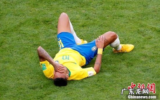 内马尔真的滚了 内马尔滚了多少圈