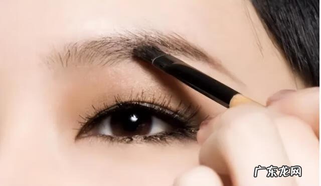 怎样画眼妆 怎样画好眼妆