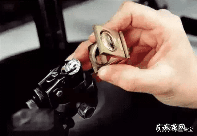 什么颜色枕头最好风水 龙凤呈祥玉枕