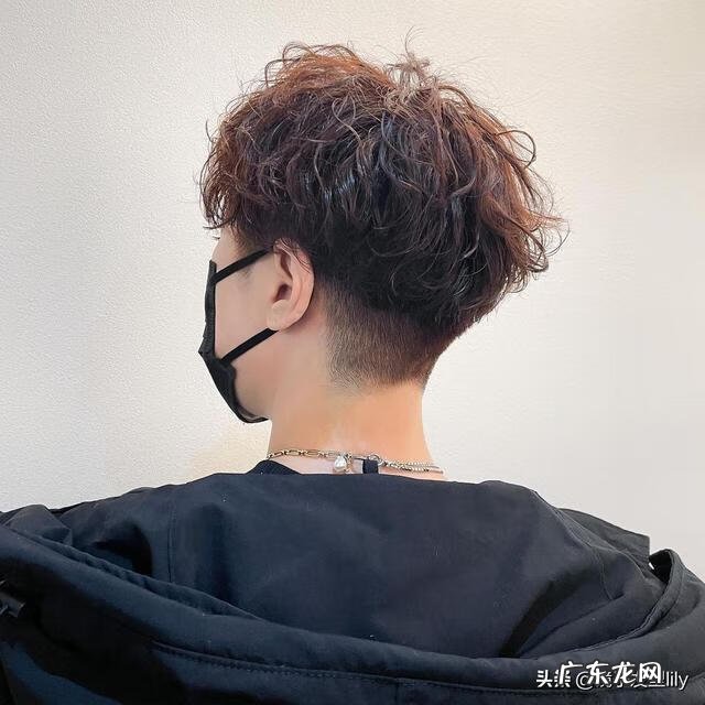 两边和后面推掉的发型 两侧推掉的发型