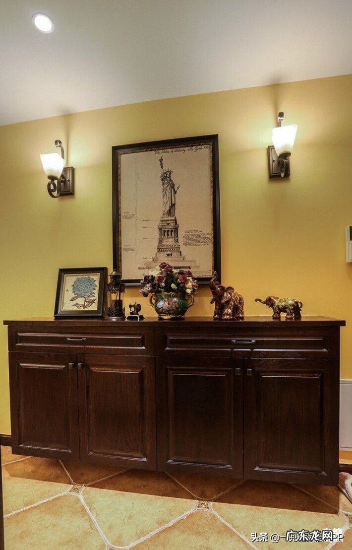 正对门玄关墙 玄关能开窗吗