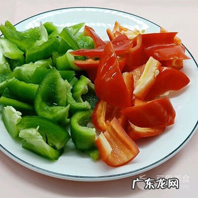 红烧鱿鱼的做法及配料 红烧炒鱿鱼的家常做法