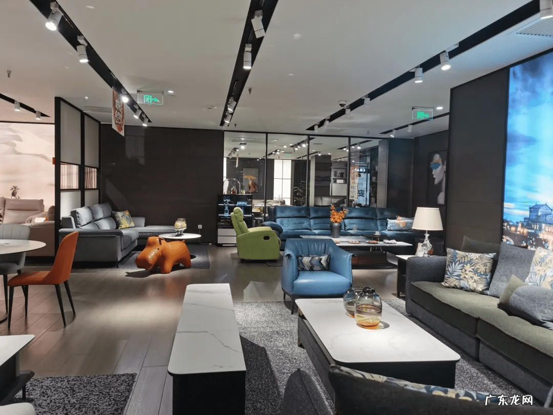 老公睡沙发有啥讲究 老人睡沙发有什么风水讲究