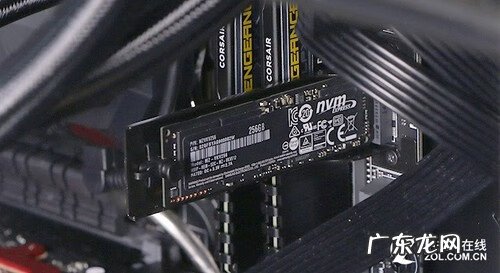 三星S5570 三星s5820参数