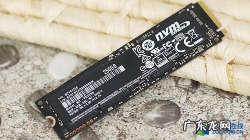 三星S5570 三星s5820参数