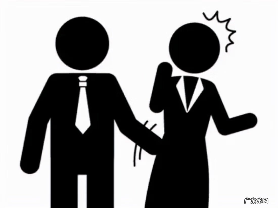 办公室偷吻 找刺激 办公室偷吻