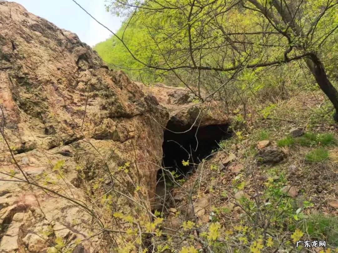 九龙缠顶风水宝地 上山龙风水宝地