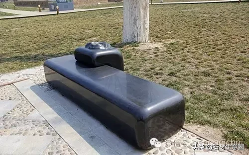 庭院石桌石凳的风水 石桌石凳在庭院摆放方位