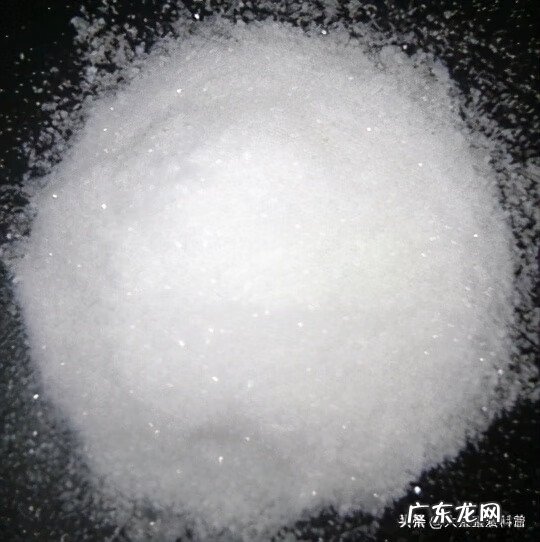 明矾晶体与水晶的区别 明矾石晶体