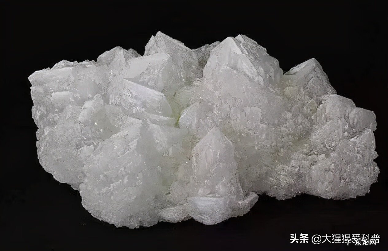 明矾晶体与水晶的区别 明矾石晶体