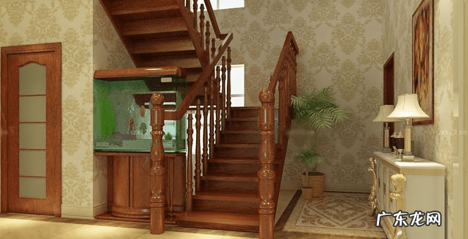 房子东北角是楼梯风水 楼梯东边靠墙的风水