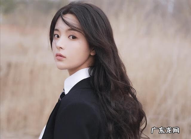 学生党剪什么发型好看 学生剪什么发型好看?