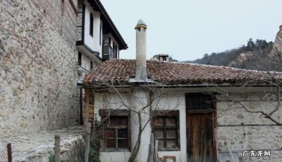 有人在自己家里哭怎么办 别人在自己家里哭的风水讲究