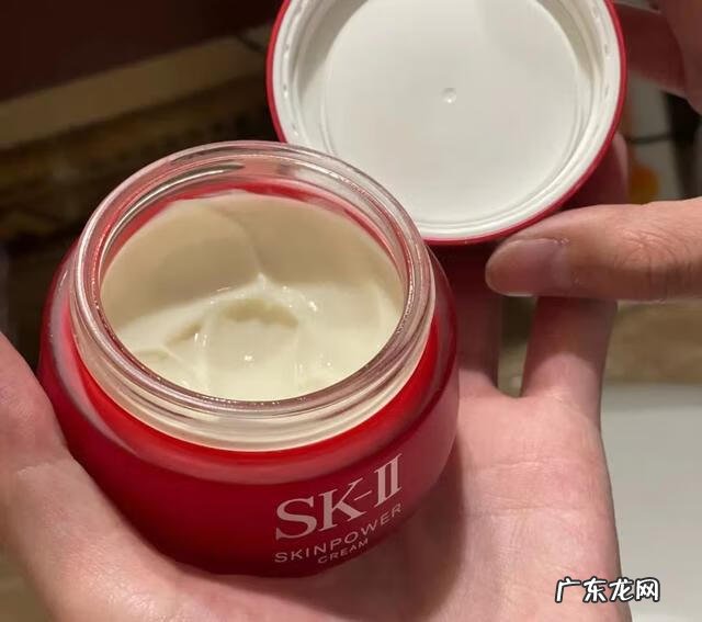 最补水保湿的面霜 保湿霜的作用和功效