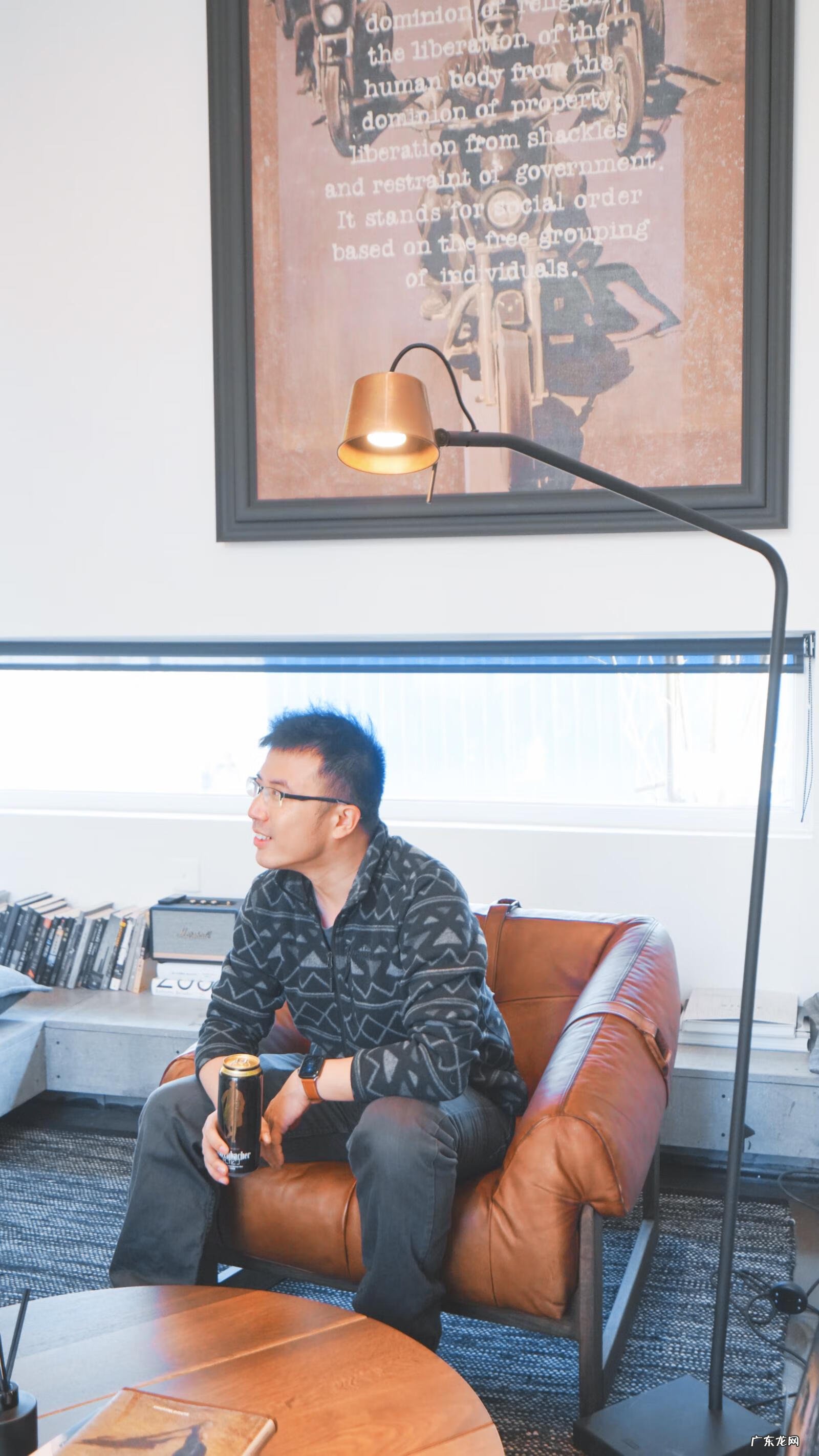 极光世界是哪个公司的 极光世界好玩吗